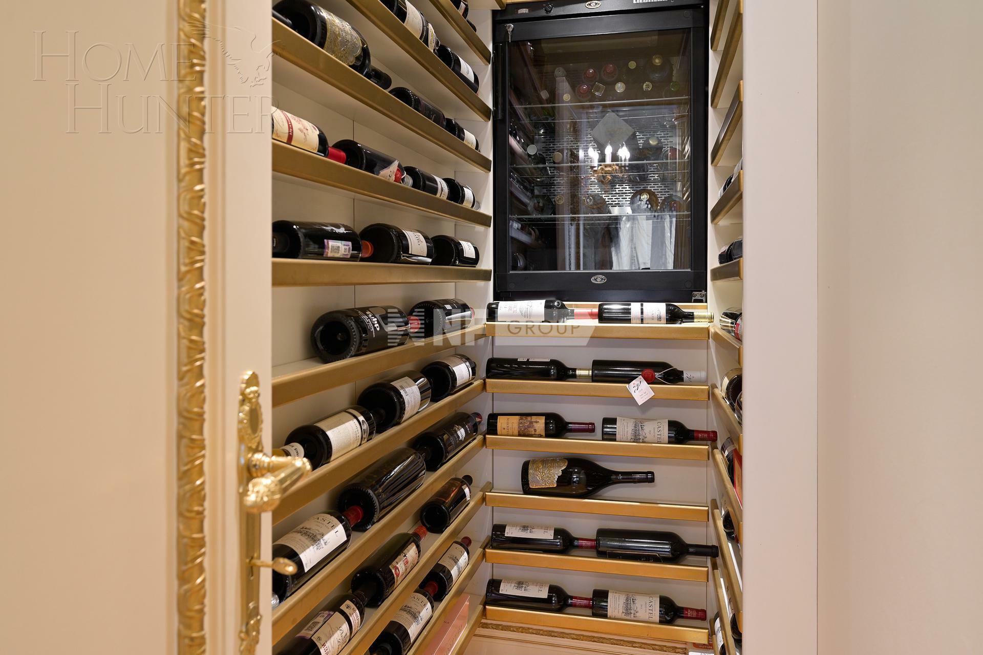 7-КОМН. КВАРТИРА С ОТДЕЛКОЙ 372.4 М² НА 24 ЭТАЖЕ