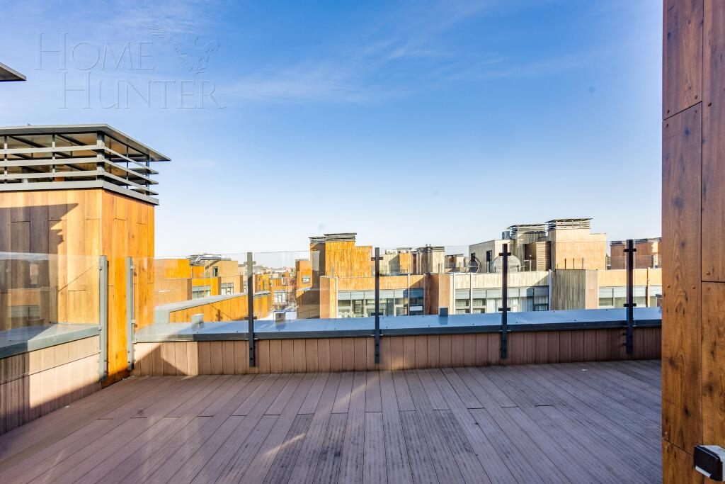 3-этажный таунхаус 238 м² с отделкой