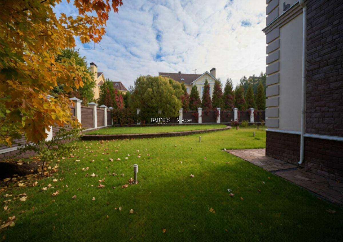 2-этажный коттедж 500 м² с отделкой