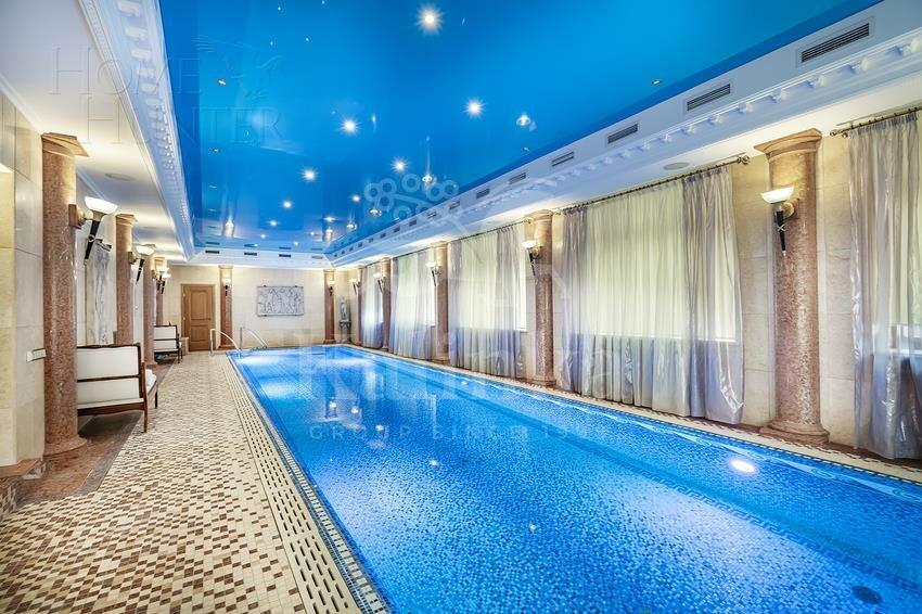 3-этажный коттедж 1 200 м² с отделкой