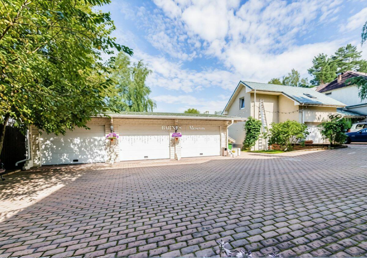 2-этажный коттедж 680 м² с отделкой