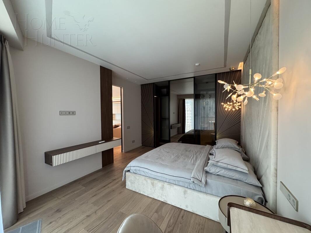 4-КОМН. КВАРТИРА С ОТДЕЛКОЙ 143.4 М² НА 10 ЭТАЖЕ