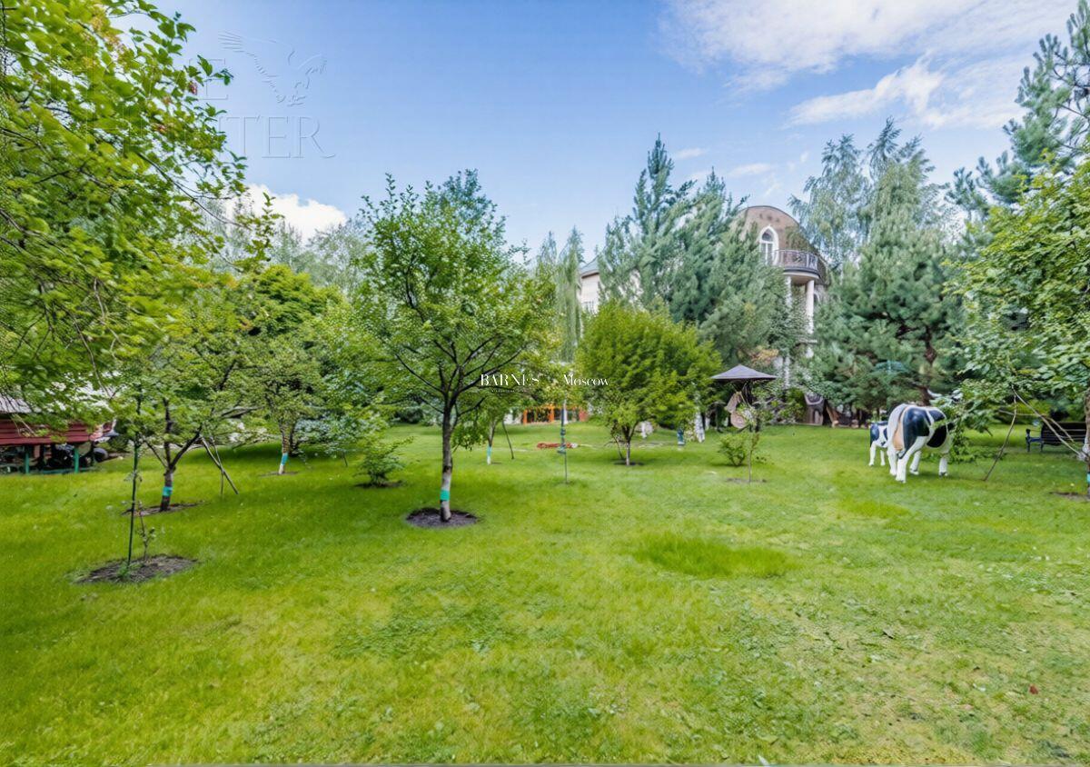 2-этажный коттедж 680 м² с отделкой