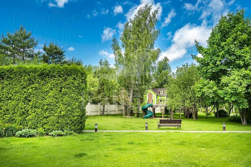 3-этажный коттедж 1 200 м² с отделкой