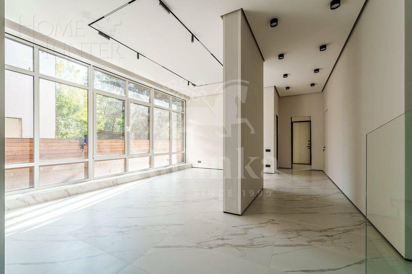 2-этажный коттедж 302 м² с отделкой