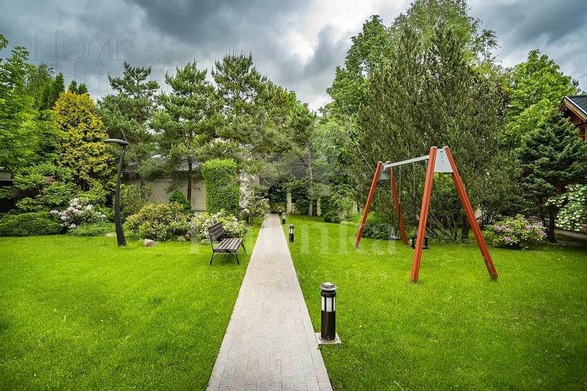 3-этажный коттедж 1 200 м² с отделкой