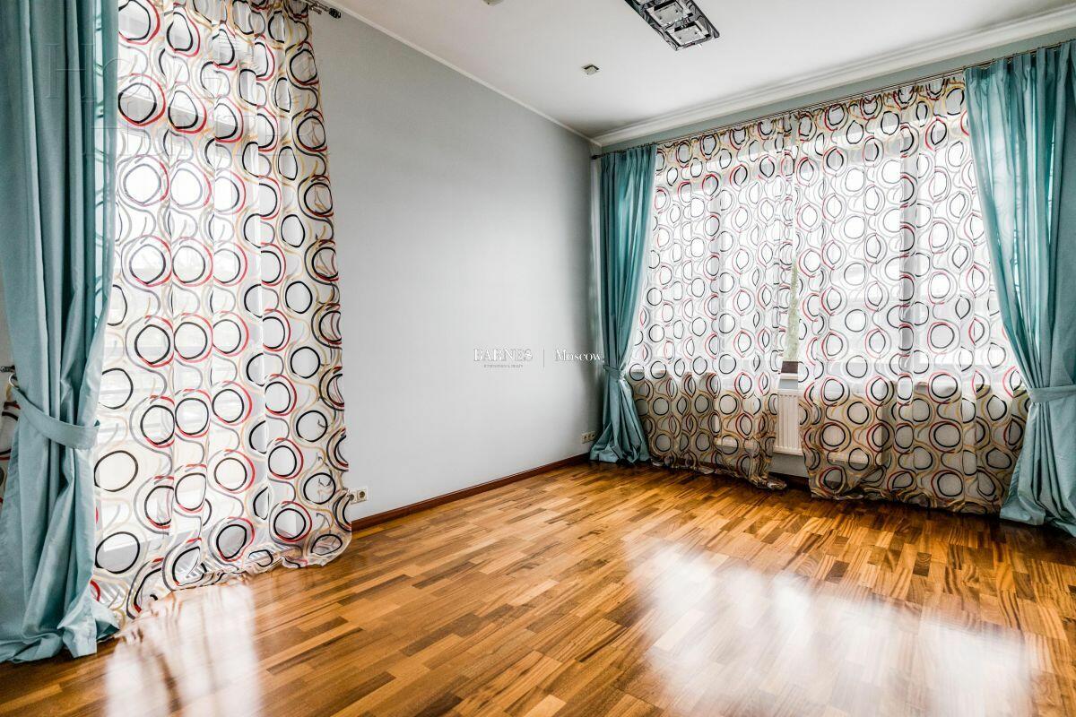 2-этажный коттедж 344.21 м² с отделкой