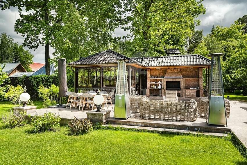 3-этажный коттедж 1 200 м² с отделкой