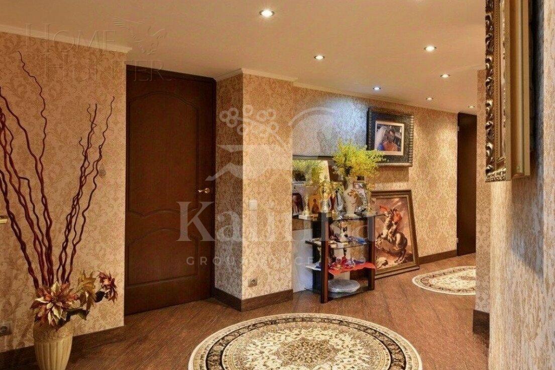 2-этажный таунхаус 306.1 м² с отделкой