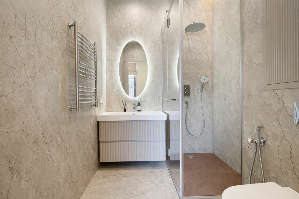 2-этажный коттедж 323 м² без отделки