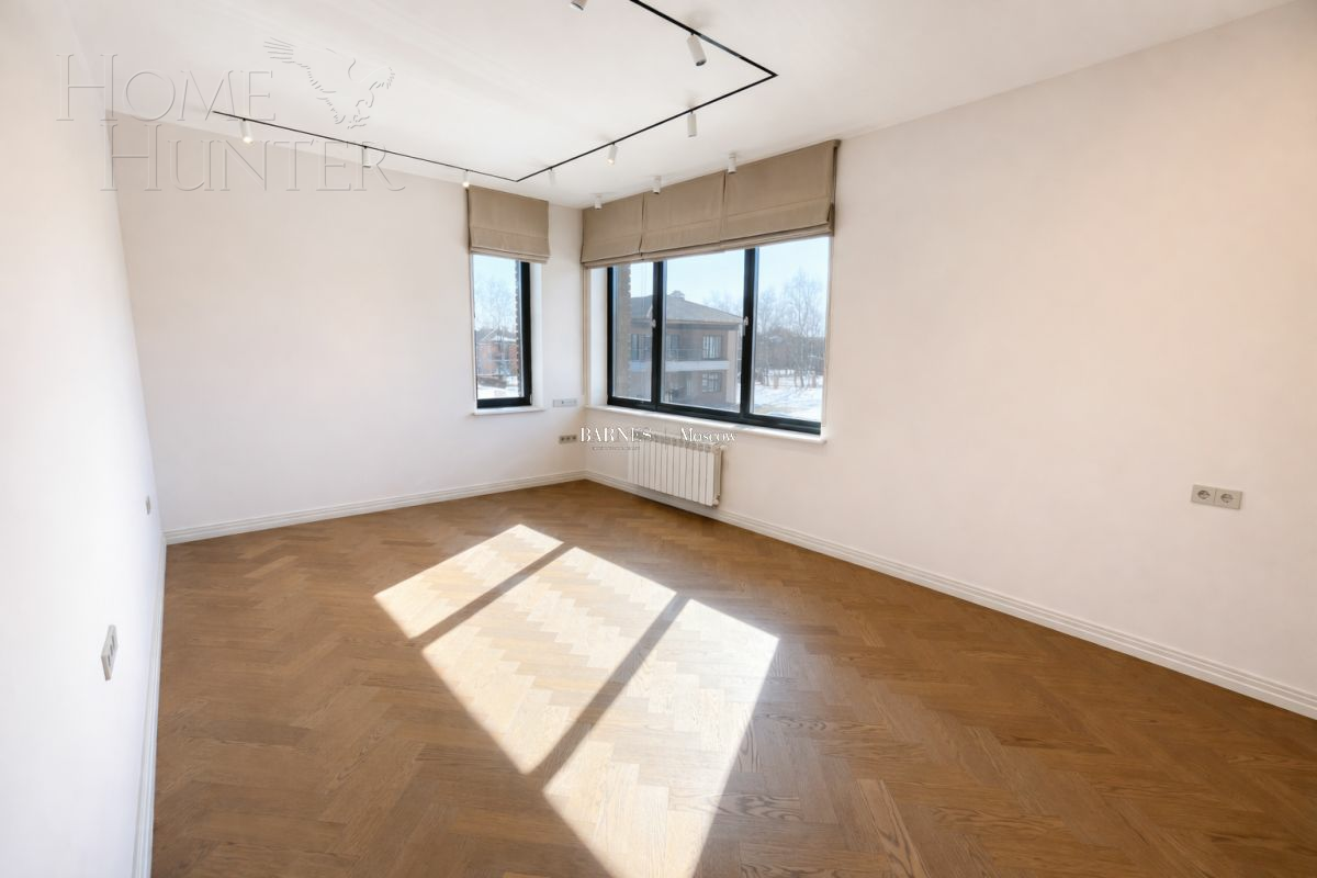 2-этажный коттедж 323 м² без отделки