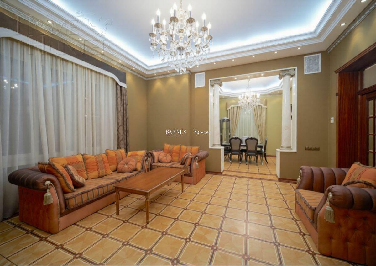 2-этажный коттедж 500 м² с отделкой