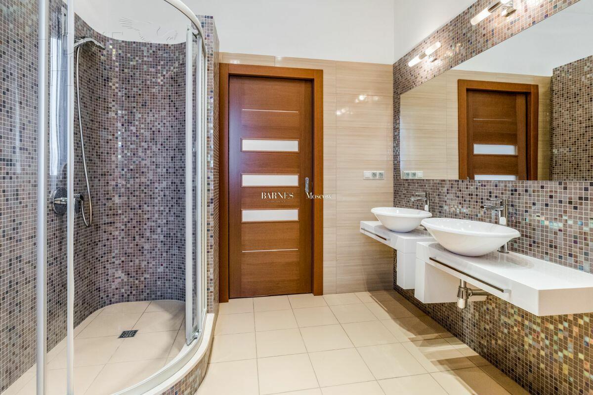 2-этажный коттедж 344.21 м² с отделкой