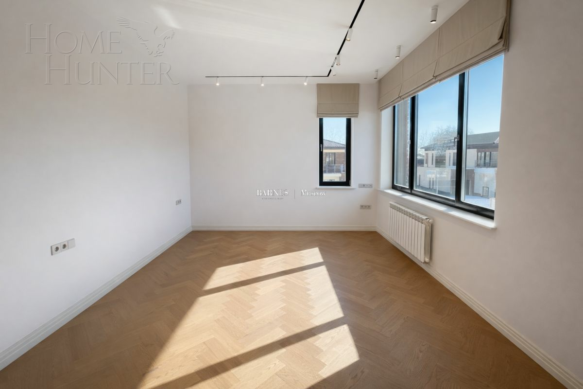 2-этажный коттедж 323 м² без отделки