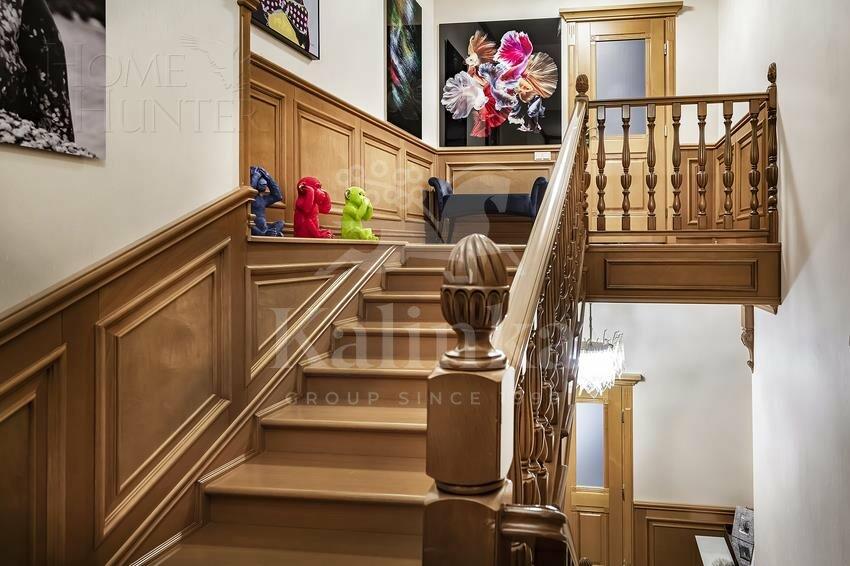 3-этажный коттедж 1 200 м² с отделкой