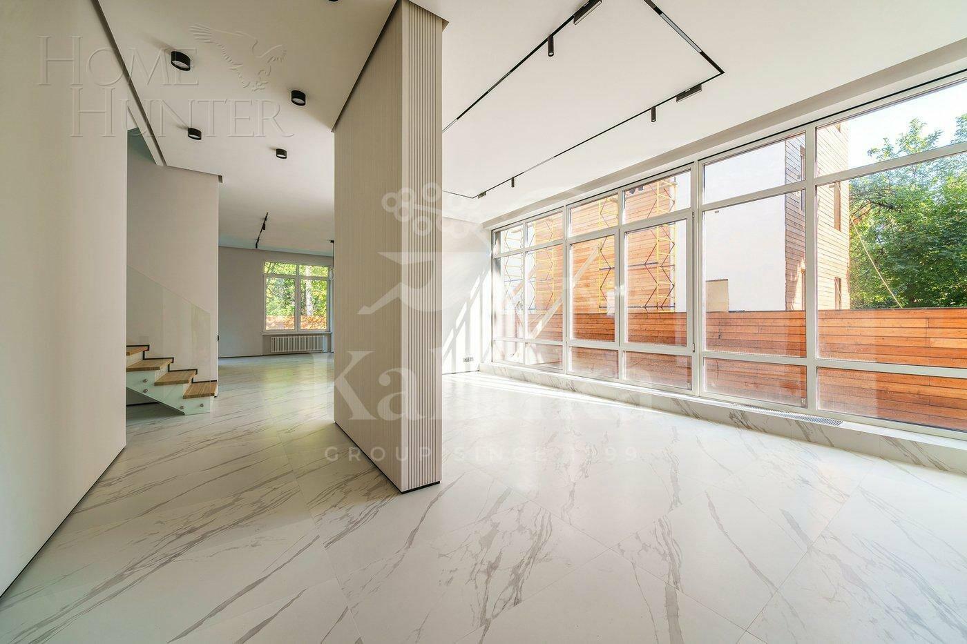 2-этажный коттедж 302 м² с отделкой