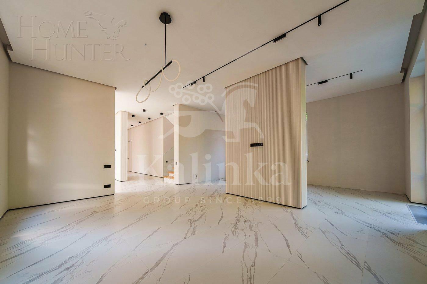 2-этажный коттедж 302 м² с отделкой