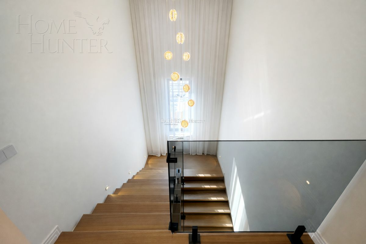 2-этажный коттедж 323 м² без отделки