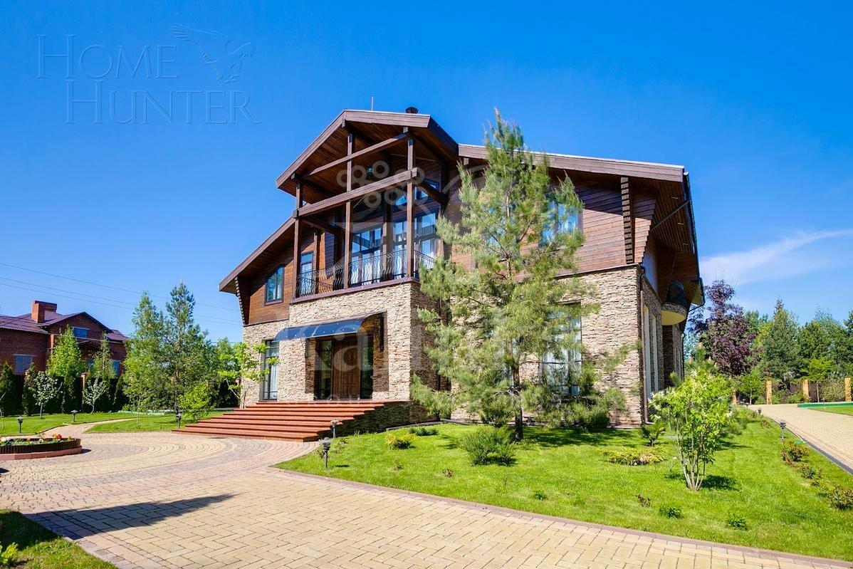 2-этажный коттедж 1 786 м² с отделкой