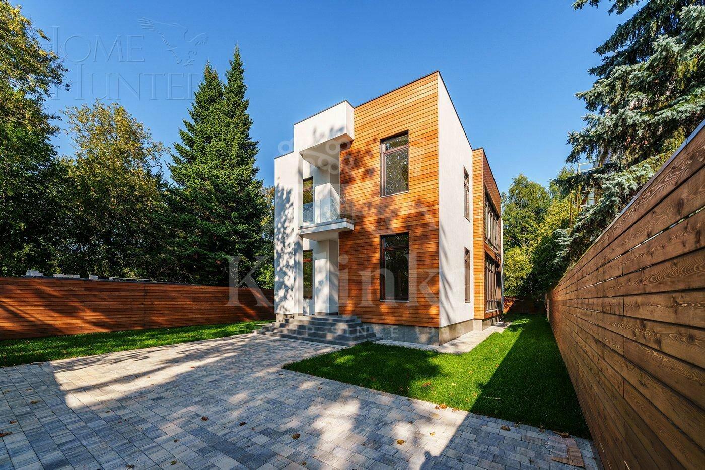 2-этажный коттедж 302 м² с отделкой