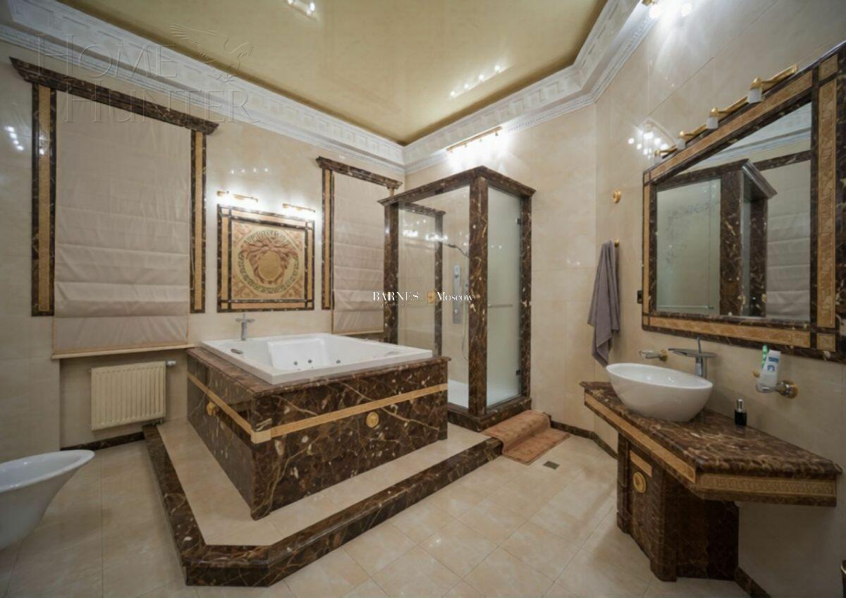 2-этажный коттедж 500 м² с отделкой