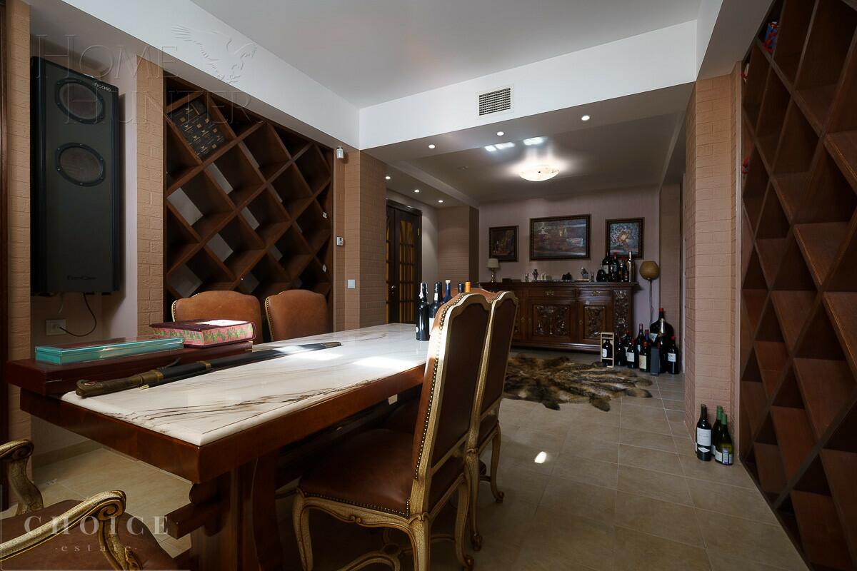 2-этажный коттедж 709 м² с отделкой