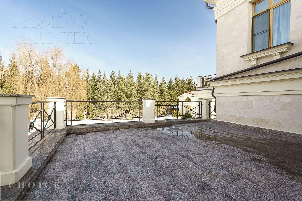 2-этажный коттедж 709 м² с отделкой