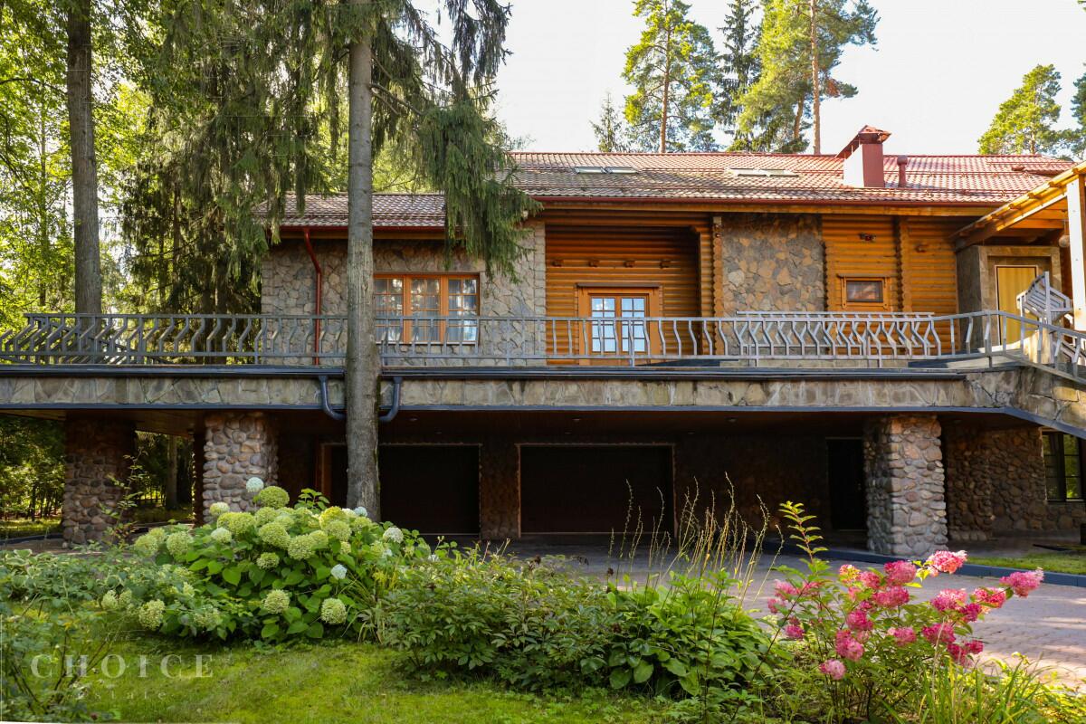 2-этажный коттедж 725 м² с отделкой