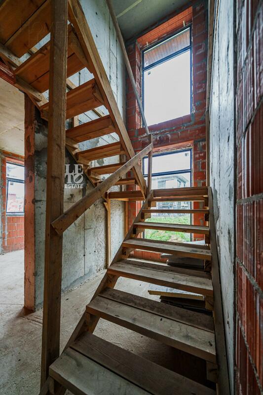 2-этажный коттедж 282 м² без отделки