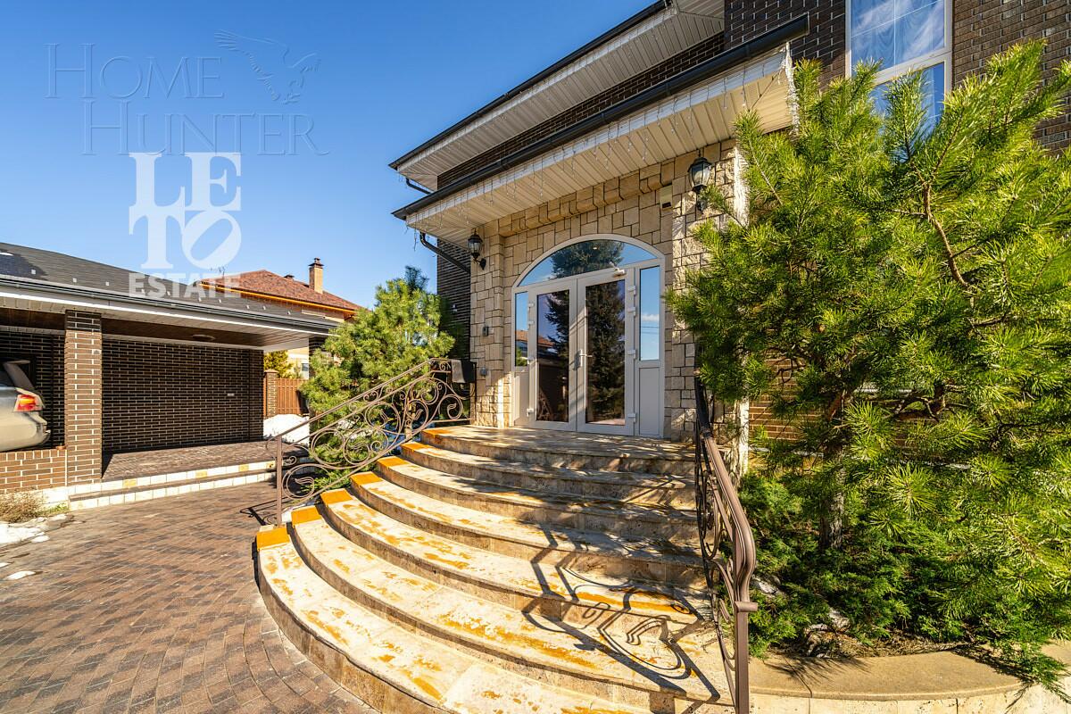 2-этажный коттедж 455 м² с отделкой