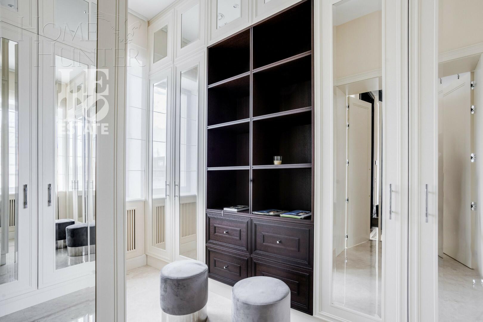 2-этажный коттедж 1 203.87 м² с отделкой