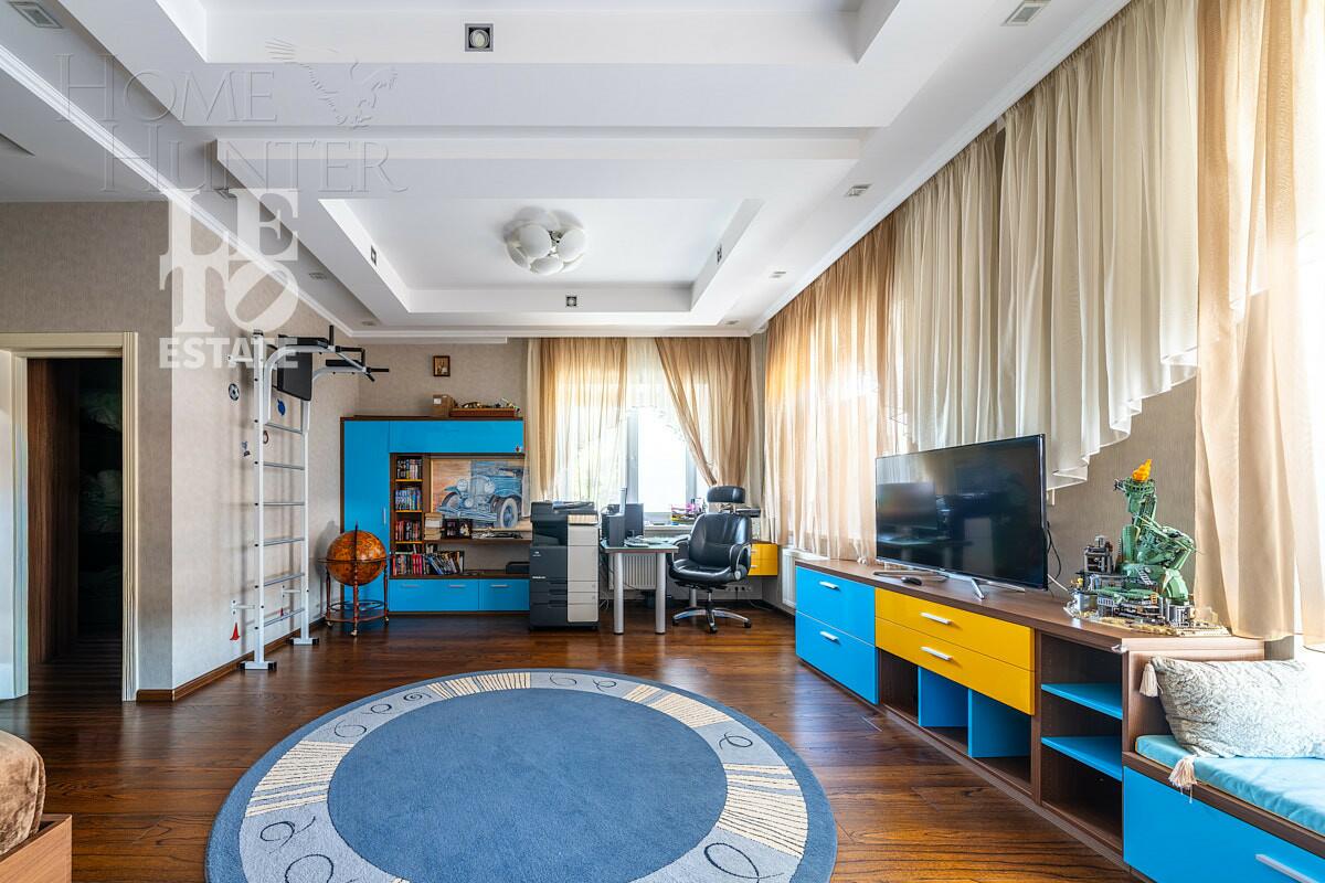 2-этажный коттедж 455 м² с отделкой