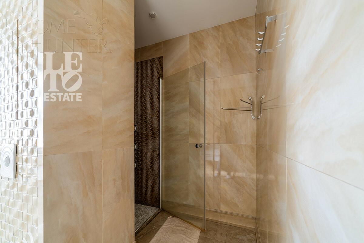 2-этажный коттедж 455 м² с отделкой