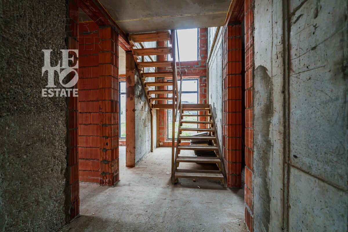 2-этажный коттедж 282 м² без отделки