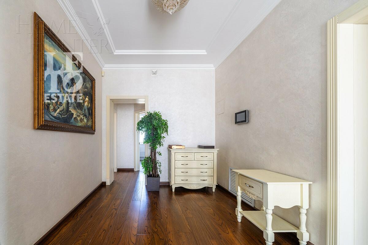 2-этажный коттедж 455 м² с отделкой