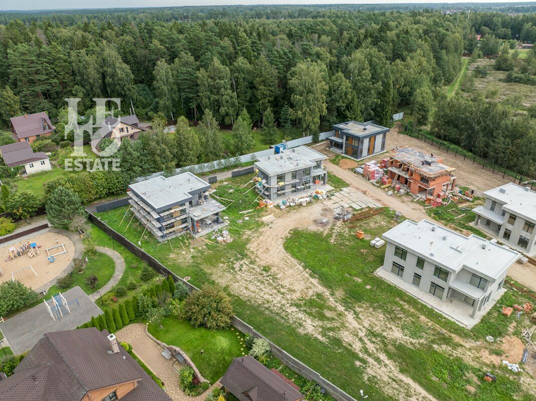 2-этажный коттедж 282 м² без отделки