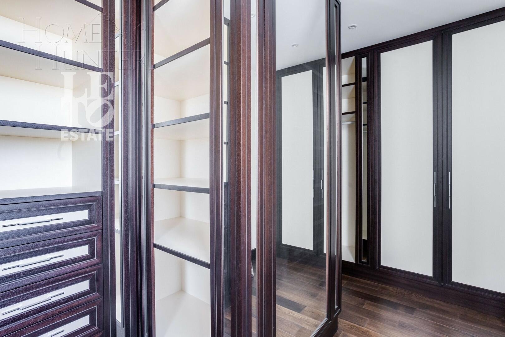 2-этажный коттедж 1 203.87 м² с отделкой