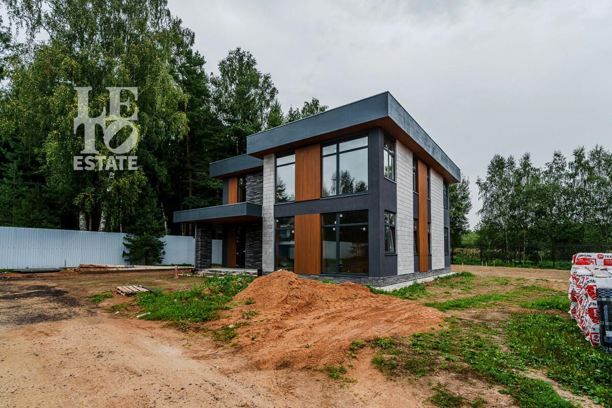 2-этажный коттедж 282 м² без отделки