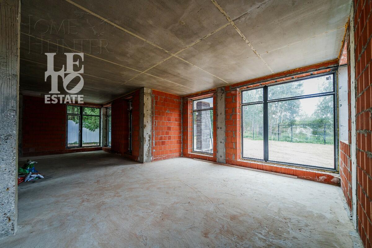 2-этажный коттедж 282 м² без отделки