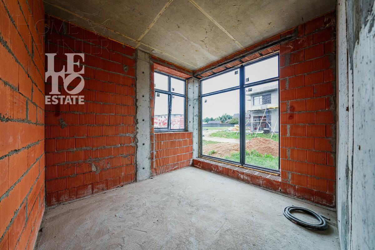 2-этажный коттедж 282 м² без отделки