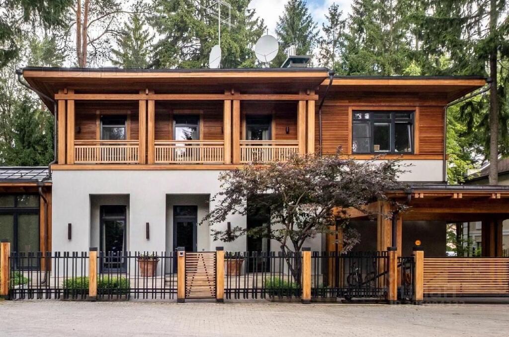 2-этажный коттедж 804.9 м² с отделкой