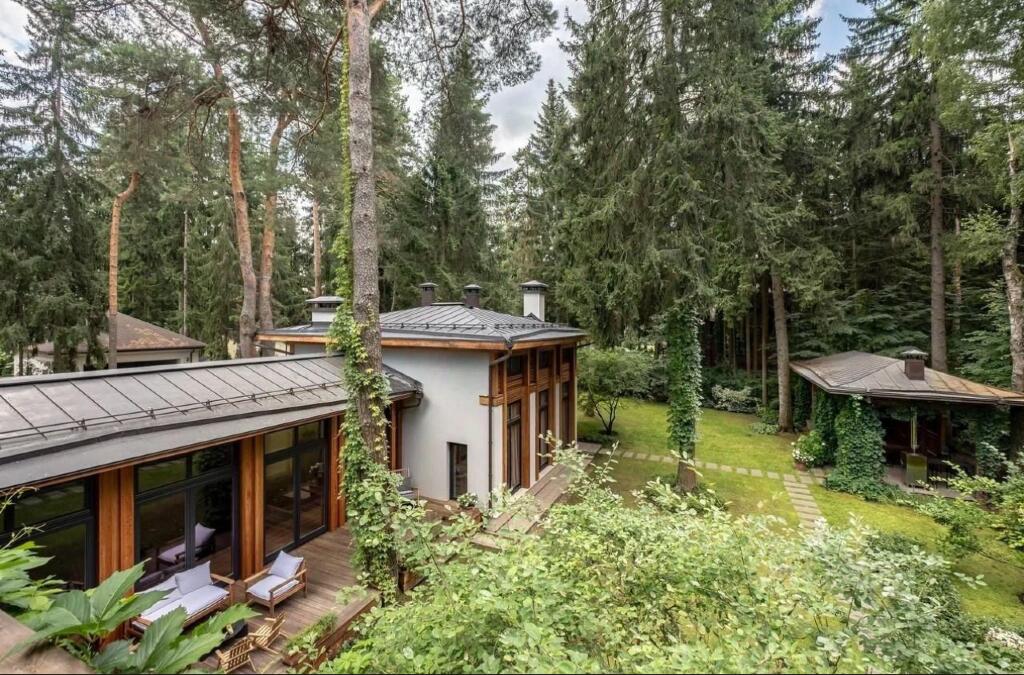 2-этажный коттедж 804.9 м² с отделкой