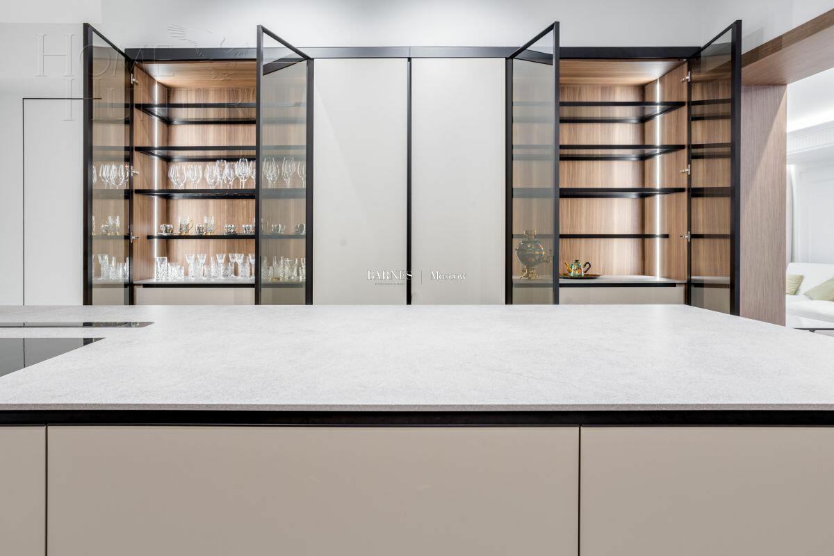 2-этажный коттедж 357 м² с отделкой