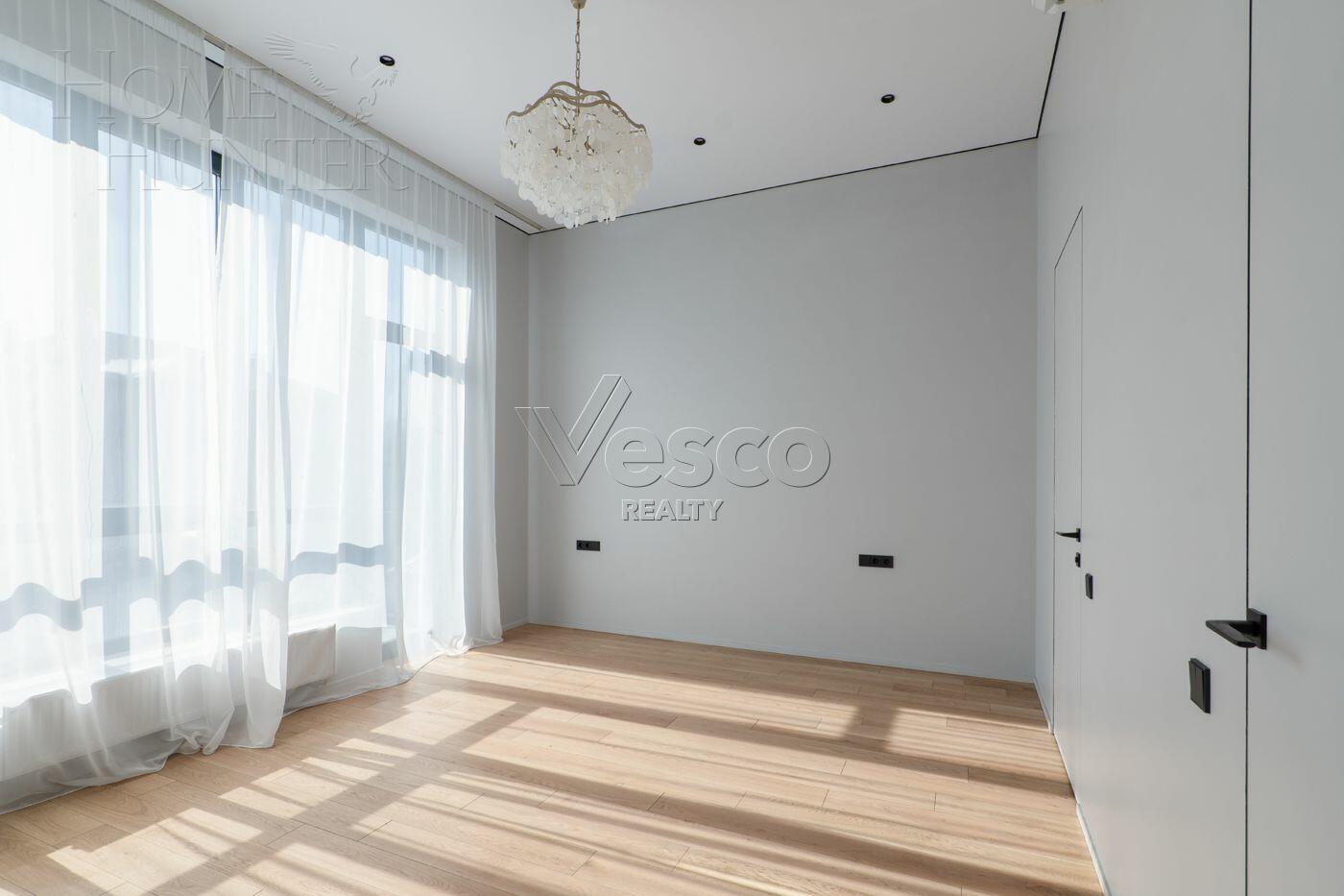 2-этажный коттедж 243 м² с отделкой