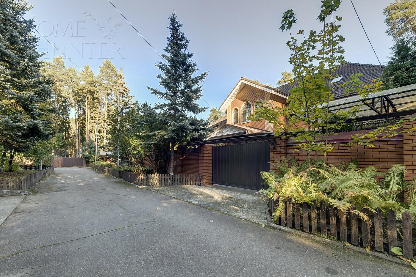 2-этажный коттедж 732 м² с отделкой