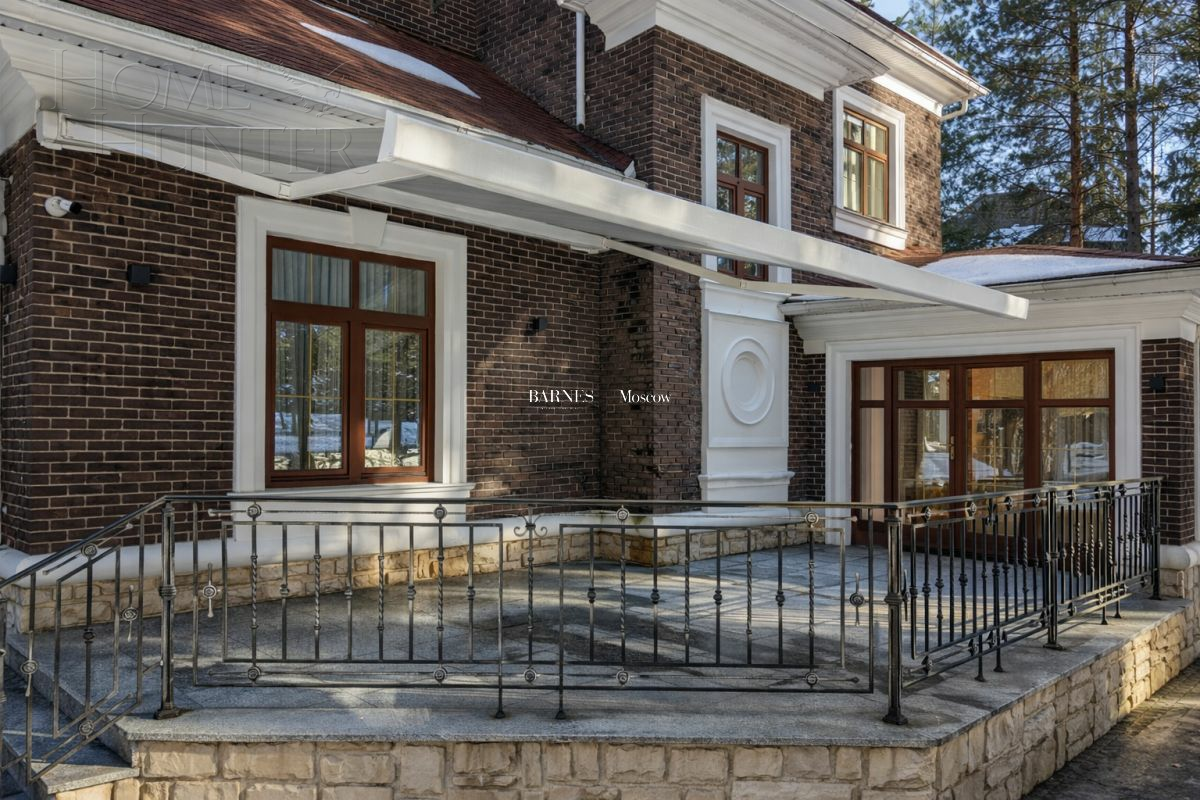 2-этажный коттедж 357 м² с отделкой