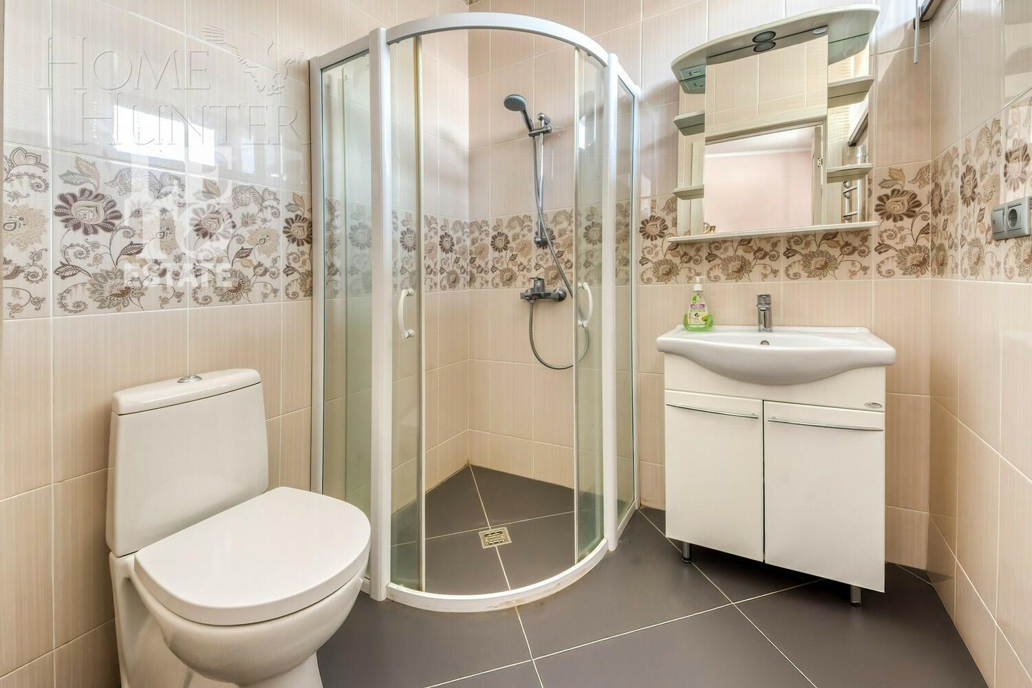 2-этажный коттедж 675 м² с отделкой