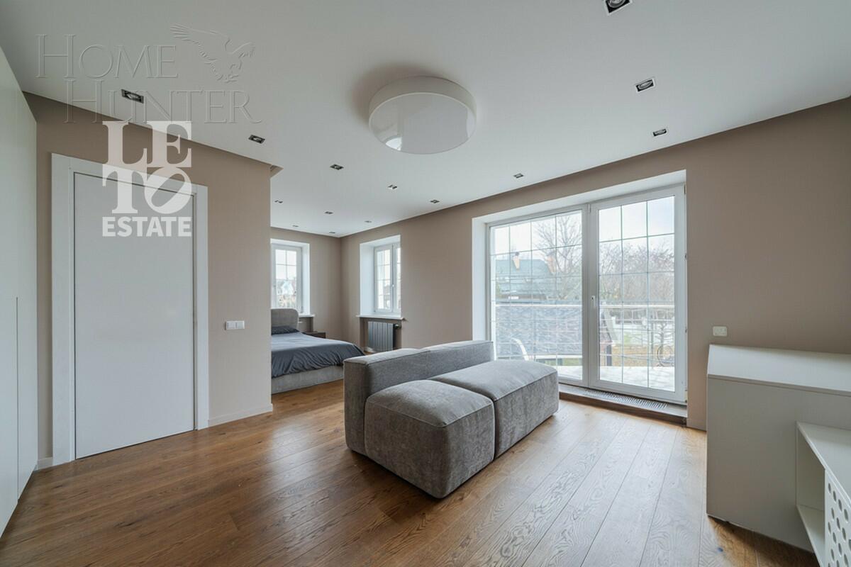 2-этажный коттедж 1 512 м² с отделкой