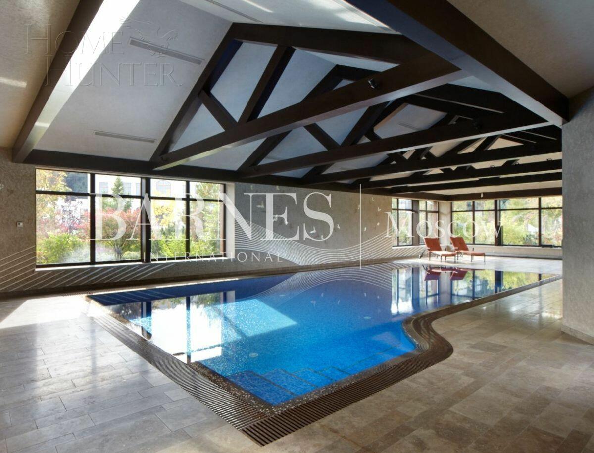 2-этажный коттедж 1 377 м² с отделкой