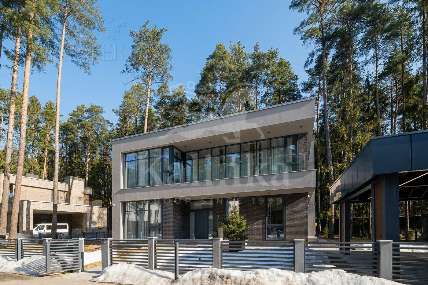 2-этажный коттедж 380 м² с отделкой